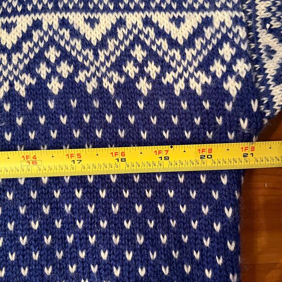 Vintage L.L. BEAN Sweater Nordic Snowflake Arctic Fair Isle Blue Sweater Medium - Picture 5 of 6